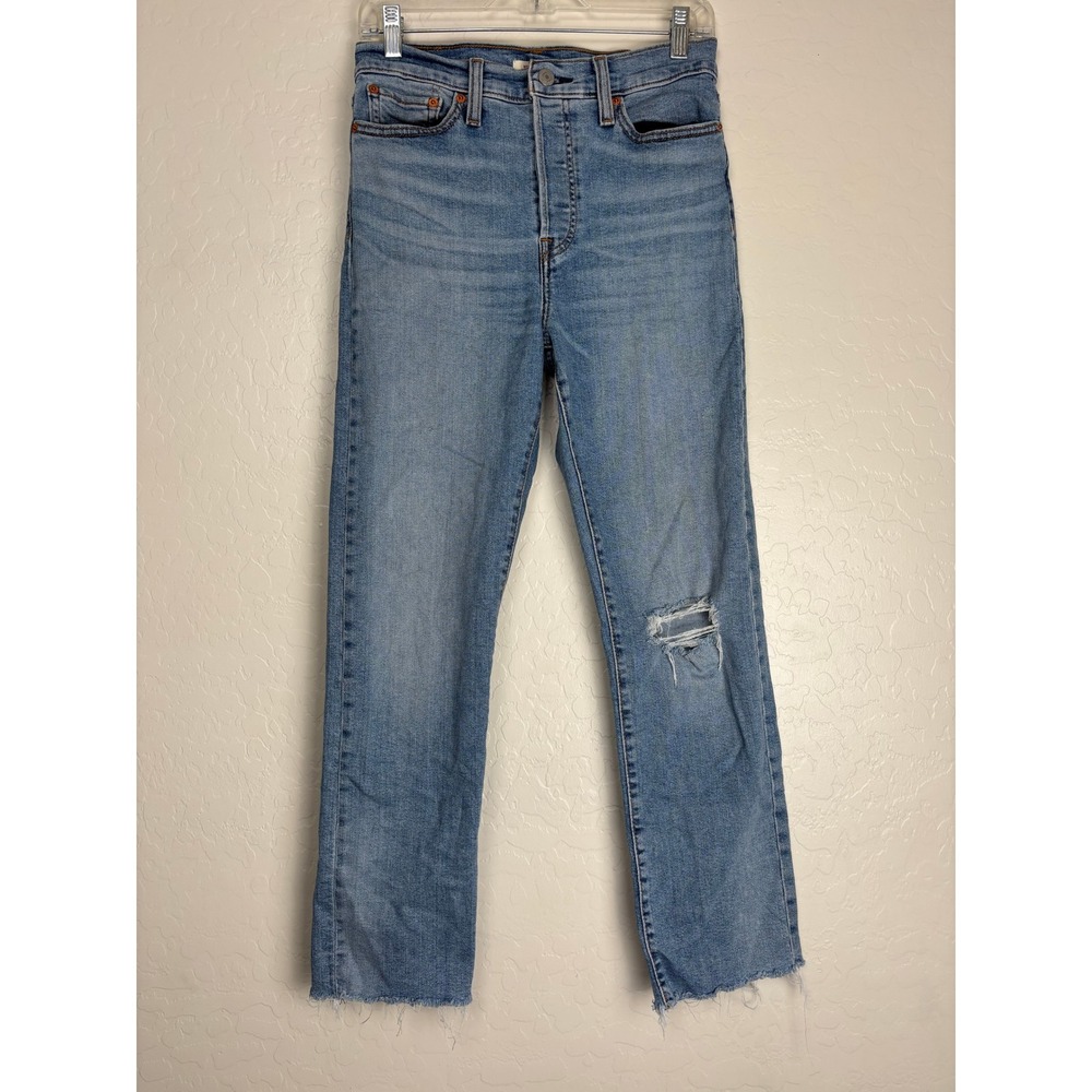 Levis Wedgie Straight Jeans Light Wash Distressed Raw Hem Size 28x27.5 2832